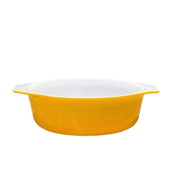 Pyrex 1.5 Quart Orange Ovenware 1960's Oval Dish - Picture 1 of 8